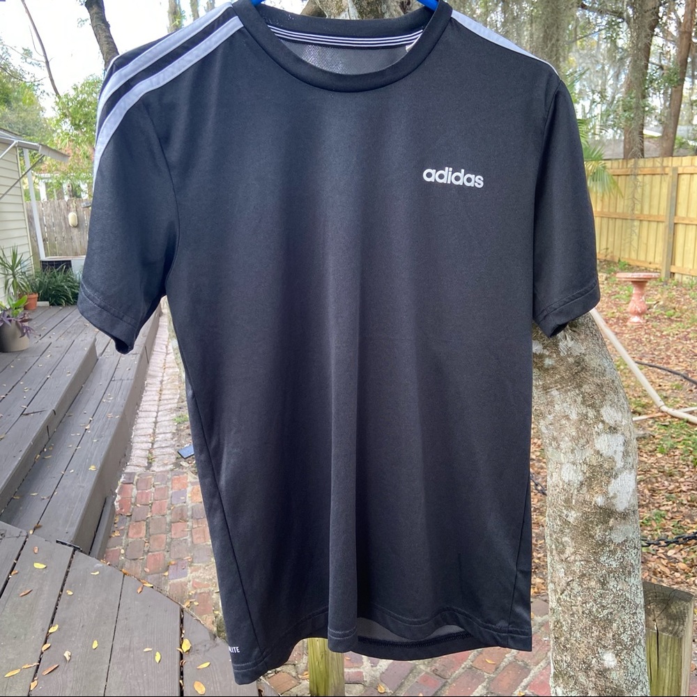 \\\ Adidas Climalite 3 Stripe Performance Shirt sz S
